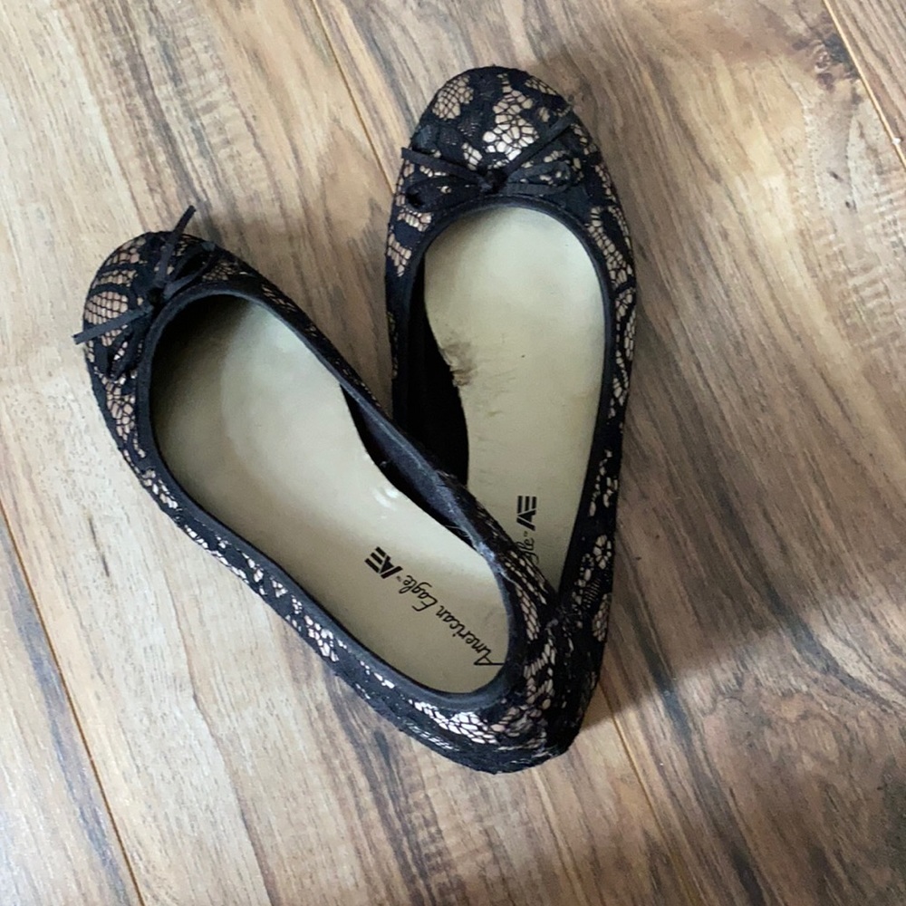 American Eagle lace ballet flats.